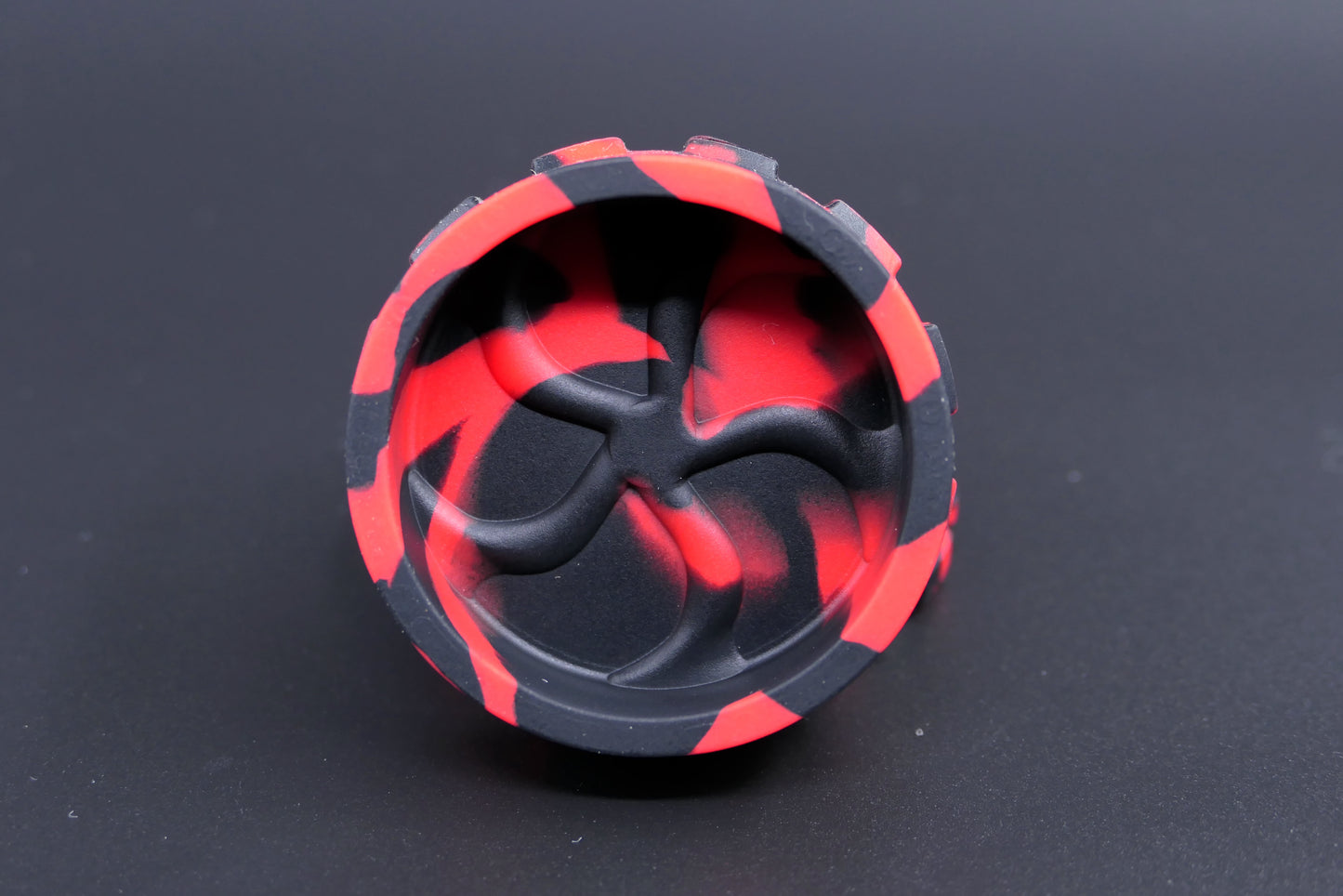 Red HASHY-100% Silicone Grinder