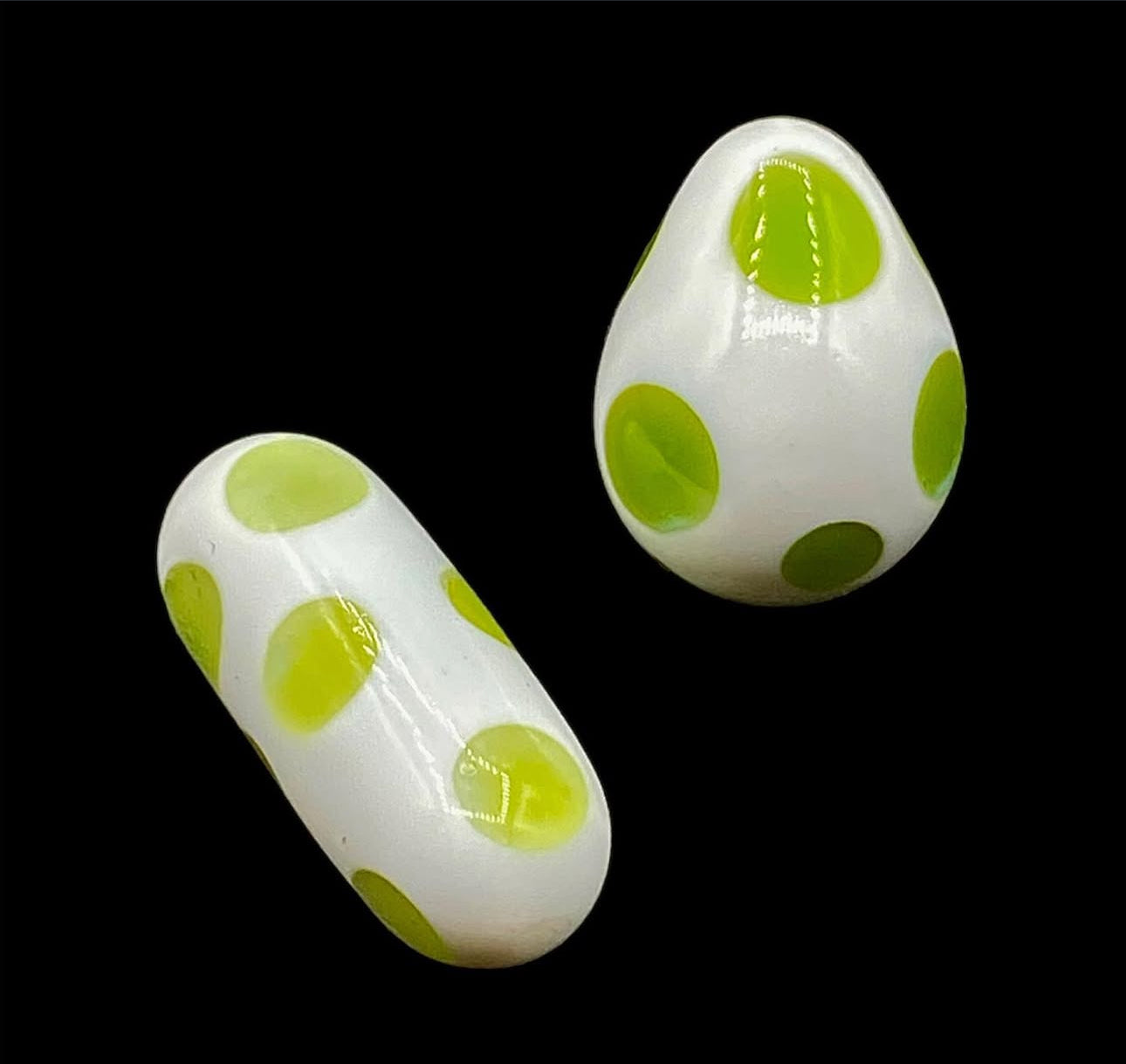 Original Yoshi Egg By// Melty Glass il