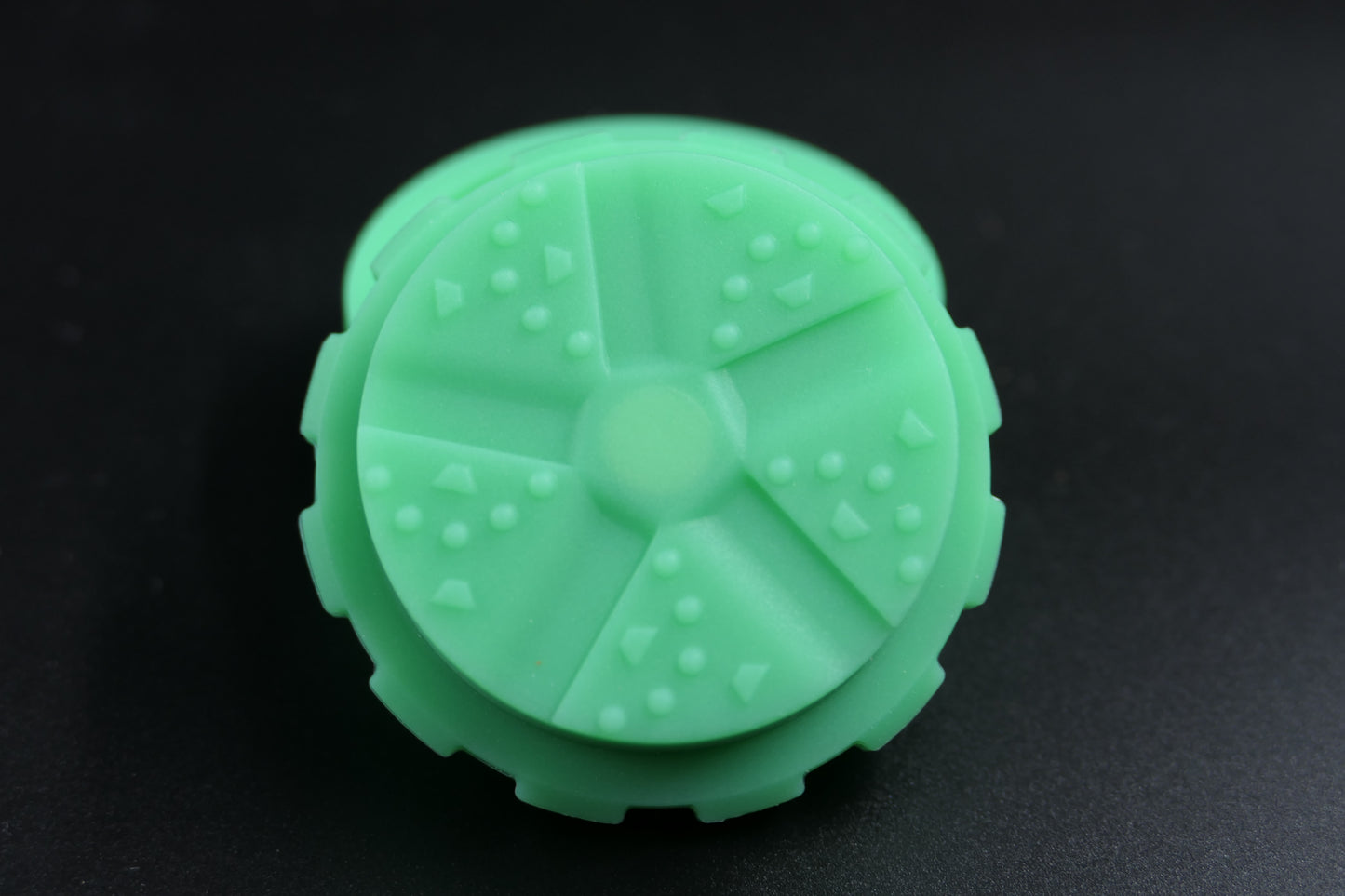 Green HASHY-100% Silicone Grinder