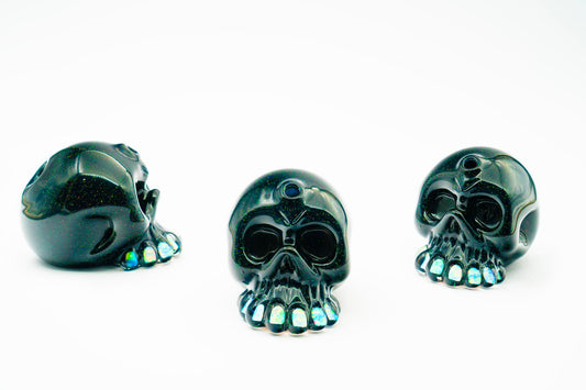 Mini Black Crush Opal Skull with Opel teeth By// Carsten Glass